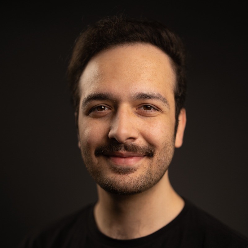 Portrait of Daniel Hemmati
